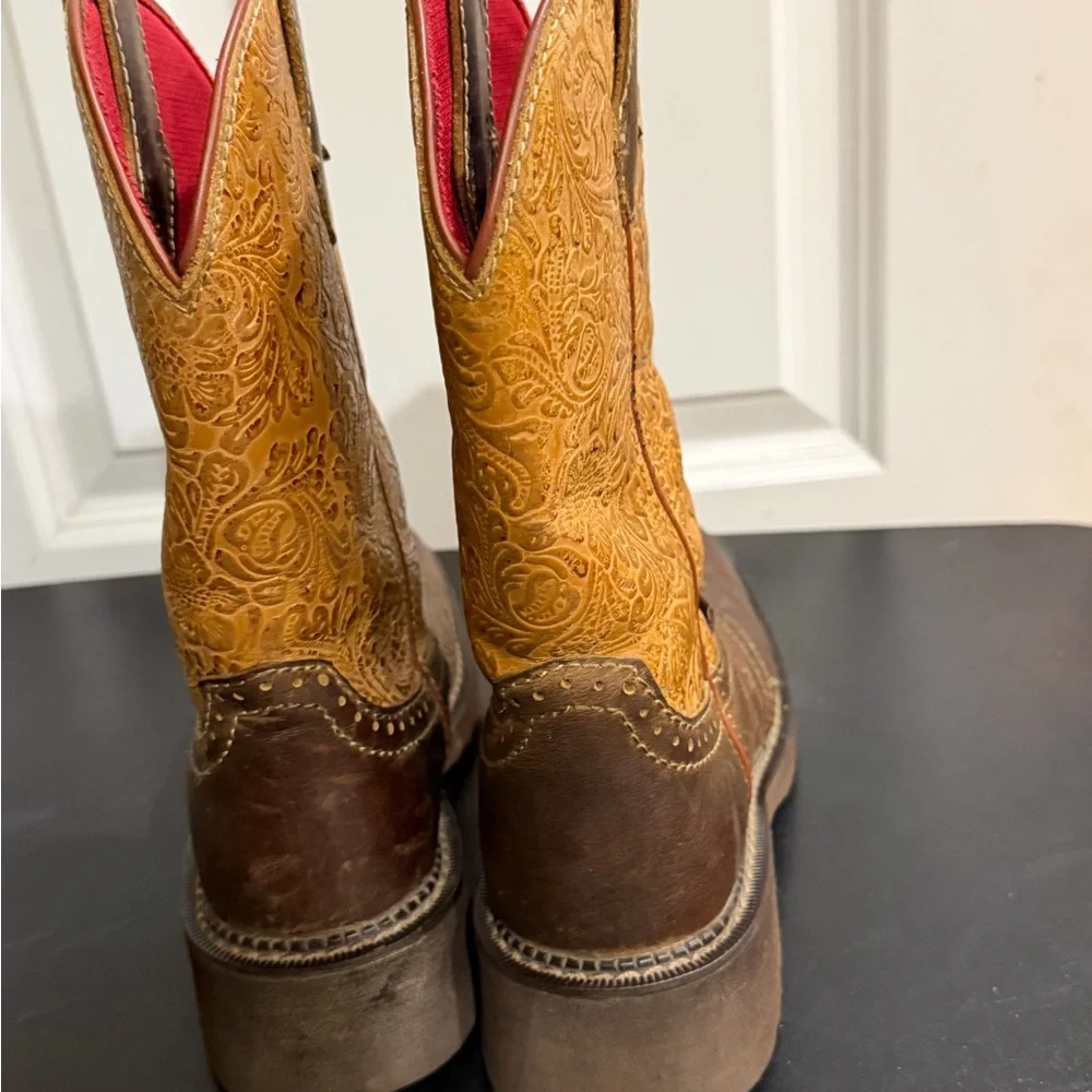 Justin Boots leather upper